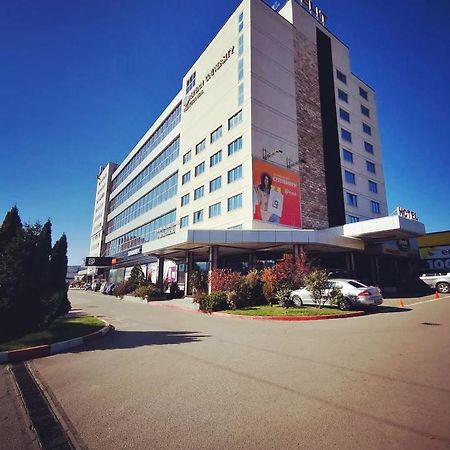 Hotel Elit Pernik エクステリア 写真