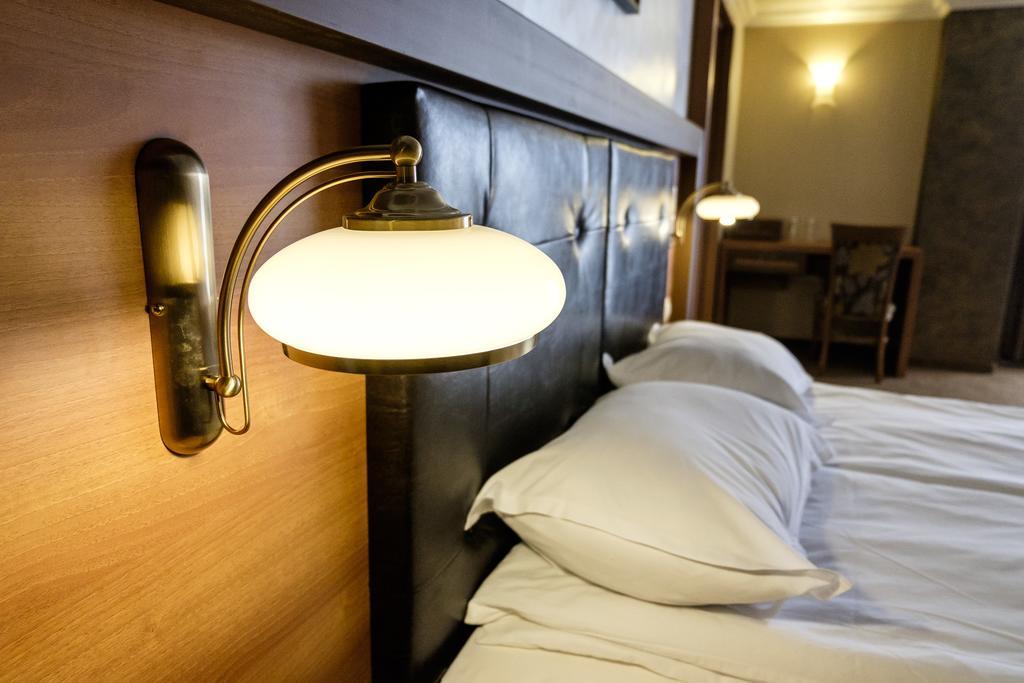 Hotel Elit Pernik エクステリア 写真
