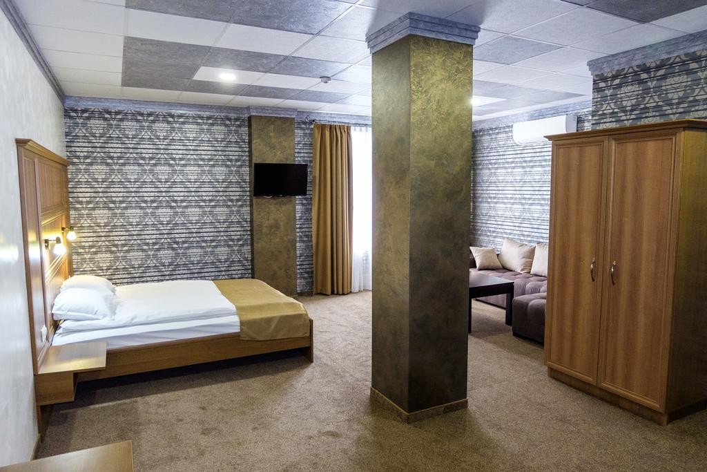 Hotel Elit Pernik エクステリア 写真