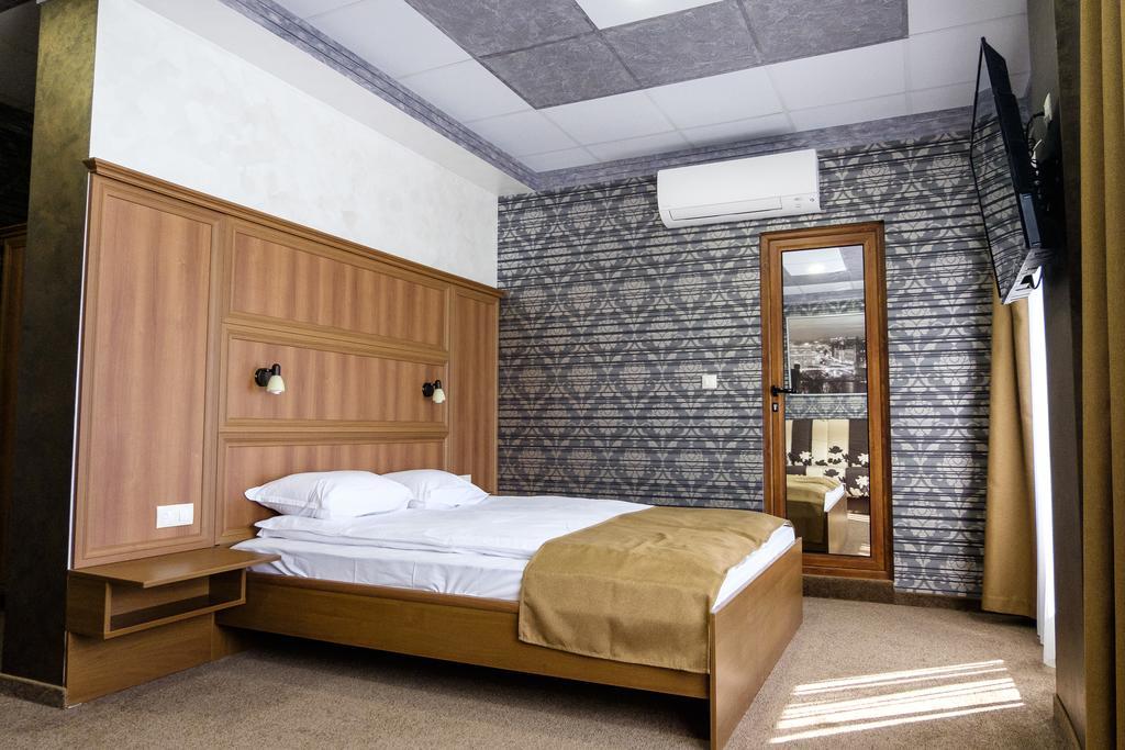 Hotel Elit Pernik エクステリア 写真
